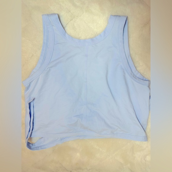 Luluemon womens size 4 light blue athletic tank wrap like new - Picture 2 of 4